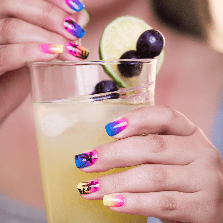 pintarse las uñas en verano