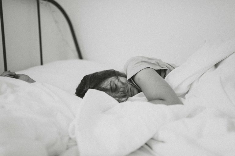 prevenir las arrugas mientras duermes