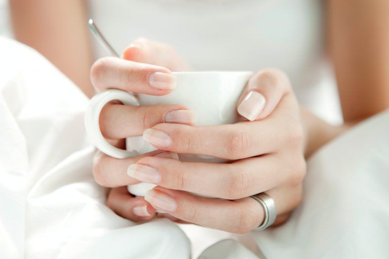 razones por las que se rompen tus uñas