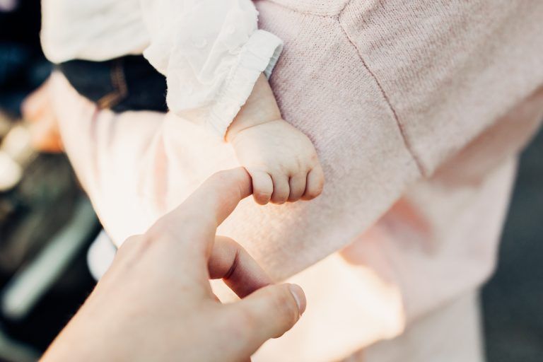 elegir ropa y complementos de bebé