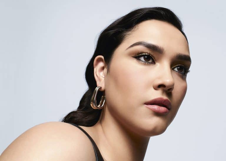 cosmic summer colección de maquillaje clarins verano 2024 modelo